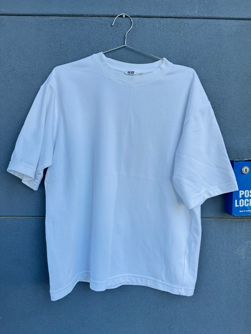 Uniqlo AIRism white tee